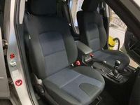 Gebraucht Mazda 3 Inclusive 109 PS (80 kW) 2005 Silber Limousine