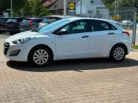 Gebraucht Hyundai i30 101 PS (74 kW) 2016 Weiß Limousine