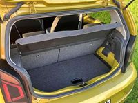 Gebraucht VW e-up! 60 kW (82 PS) 2017 Gelb Kleinwagen