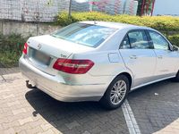 Gebraucht Mercedes E220 170 PS (125 kW) 2009 Silber Limousine