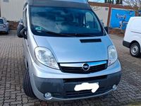 Second-hand Opel Vivaro 114 CP (83 kW) 2013 Argintiu Monovolum