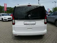 Gebraucht VW Caddy Life 122 PS (89 kW) 2021 Weiß Van / Kleinbus