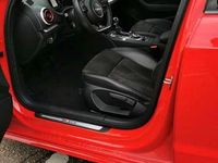 Gebraucht Audi A3 S-Line 184 PS (135 kW) 2014 Rot Limousine