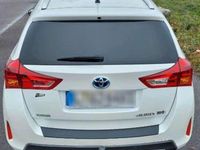 Gebraucht Toyota Auris Hybrid Life+ 99 PS (72 kW) 2013 Weiß Kombi