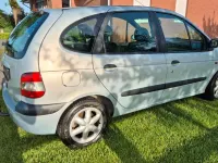 Używany Renault Scénic 107 KM (78 kW) 2000 Szary Minivan