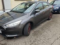 Gebraucht Ford Focus Trend 125 PS (91 kW) 2015 Schwarz Limousine