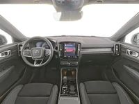 Neu Volvo XC40 Plus 163 PS (119 kW) 2025 Schwarz SUV