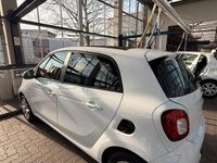 Gebraucht Smart ForFour Passion 91 PS (66 kW) 2015 Weiß Kleinwagen