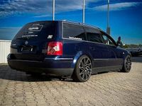 Gebraucht VW Passat 193 PS (141 kW) 2001 Blau Kombi