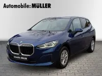 Gebraucht BMW 218 Active Tourer Sport Line 150 PS (110 kW) 2022 Phytonicblau metallic Van / Kleinbus