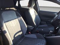 Gebraucht VW Polo R-line 95 PS (69 kW) 2024 Reef blue metallic schwarz Limousine