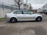 Gebraucht BMW 325 192 PS (141 kW) 2002 Silber Limousine