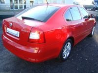 Gebraucht Skoda Octavia Elegance 140 PS (102 kW) 2010 Rot Limousine