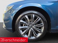 Gebraucht VW Passat 200 PS (147 kW) 2022 Blau Kombi