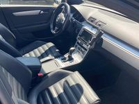 Gebraucht VW Passat Highline 190 PS (139 kW) 2014 Schwarz Kombi