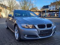 Gebraucht BMW 320 177 PS (130 kW) 2009 Grau Kombi