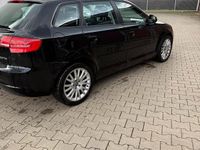 Second-hand Audi A3 Attraction 140 CP (102 kW) 2008 Negru Hatchback