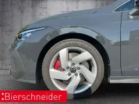 Gebraucht VW Golf VIII GTI 265 PS (194 kW) 2024 Grau Limousine