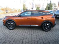 Gebraucht Peugeot e-2008 Allure 100 kW (136 PS) 2022 Orangefusion (metallic) SUV