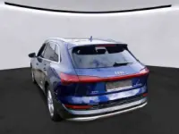 Gebraucht Audi e-tron Advanced Plus 300 kW (408 PS) 2022 Navarrablau metallic SUV