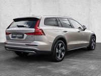 Gebraucht Volvo V60 CC Plus 197 PS (144 kW) 2023 Bright dusk / metallic Kombi