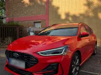 Gebraucht Ford Focus ST-Line X 155 PS (114 kW) 2024 Rot Kombi