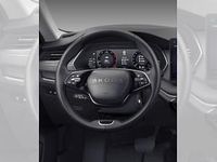Neu Skoda Octavia 150 PS (110 kW) 2025 Schwarz (blackmagic perleffekt) Kombi