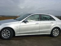 Gebraucht Mercedes E250 Elegance 204 PS (150 kW) 2011 Silber metallic Limousine