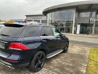 Gebraucht Mercedes GLE350 306 PS (225 kW) 2016 Blau Limousine