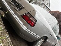 Gebraucht Mercedes 220 150 PS (110 kW) 1995 Silber Limousine