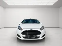 Gebraucht Ford Fiesta Trend 80 PS (58 kW) 2014 Weiß Kleinwagen
