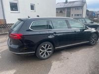 Gebraucht VW Passat Highline 150 PS (110 kW) 2016 Schwarz Kombi