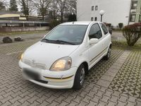 Gebraucht Toyota Yaris 68 PS (50 kW) 2003 Weiß Kleinwagen