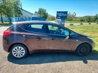 Używany Kia Ceed Attract 99 KM (72 kW) 2014 Brązowy Hatchback