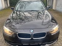 gebraucht BMW 318 318 d Touring Aut. Sport Line model 2017