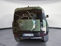 Gebraucht Land Rover Defender SE Dynamic 250 PS (183 kW) 2026 Woolstone green SUV
