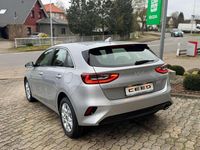 Gebraucht Kia Ceed Comfort 140 PS (102 kW) 2025 Sparklingsilber Kleinwagen