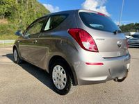 Gebraucht Hyundai i20 86 PS (63 kW) 2012 Grau Kleinwagen