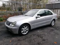 Gebraucht Mercedes C240 176 PS (129 kW) 2012 Silber Limousine
