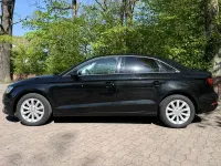 Gebraucht Audi A3 Attraction 110 PS (80 kW) 2015 Schwarz Limousine