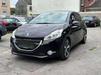 Gebraucht Peugeot 208 Allure 120 PS (88 kW) 2015 Lackierung schwarz perla nera Kleinwagen