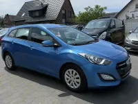 Gebraucht Hyundai i30 Trend 110 PS (80 kW) 2015 Blau Kombi