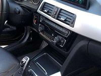 Second-hand BMW 330 Advantage 258 CP (189 kW) 2016 Berlinǎ