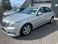 Gebraucht Mercedes E220 Avantgarde 170 PS (125 kW) 2010 Silber Limousine