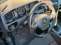 Gebraucht VW Golf VII 131 PS (96 kW) 2018 Schwarz Kombi