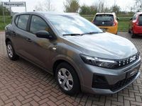 Neu Dacia Sandero Essentiel 67 PS (49 kW) 2026 Grau Limousine