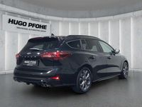 Gebraucht Ford Focus ST-Line X 155 PS (114 kW) 2024 Agate black metallic Kombi