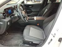 Gebraucht Mercedes C200 163 PS (119 kW) 2023 Weiß Limousine