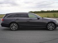 Gebraucht Mercedes E300 306 PS (225 kW) 2022 Grau Kombi