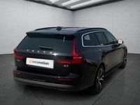 Gebraucht Volvo V60 Core 163 PS (119 kW) 2024 Schwarz Kombi